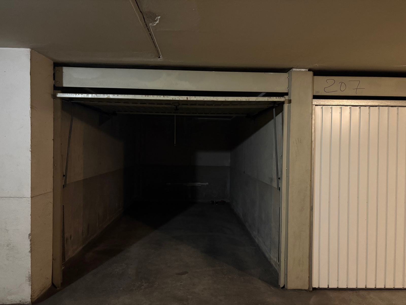 Image_,
			Garage, Nîmes, ref :72