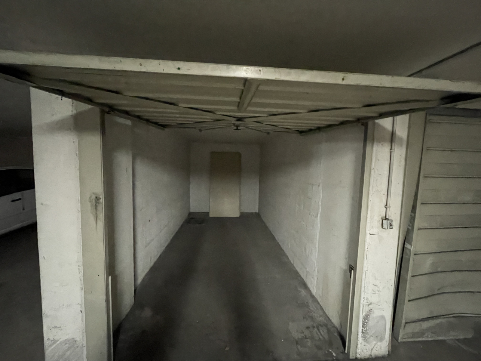 Image_,
			Parking, Nîmes, ref :2497