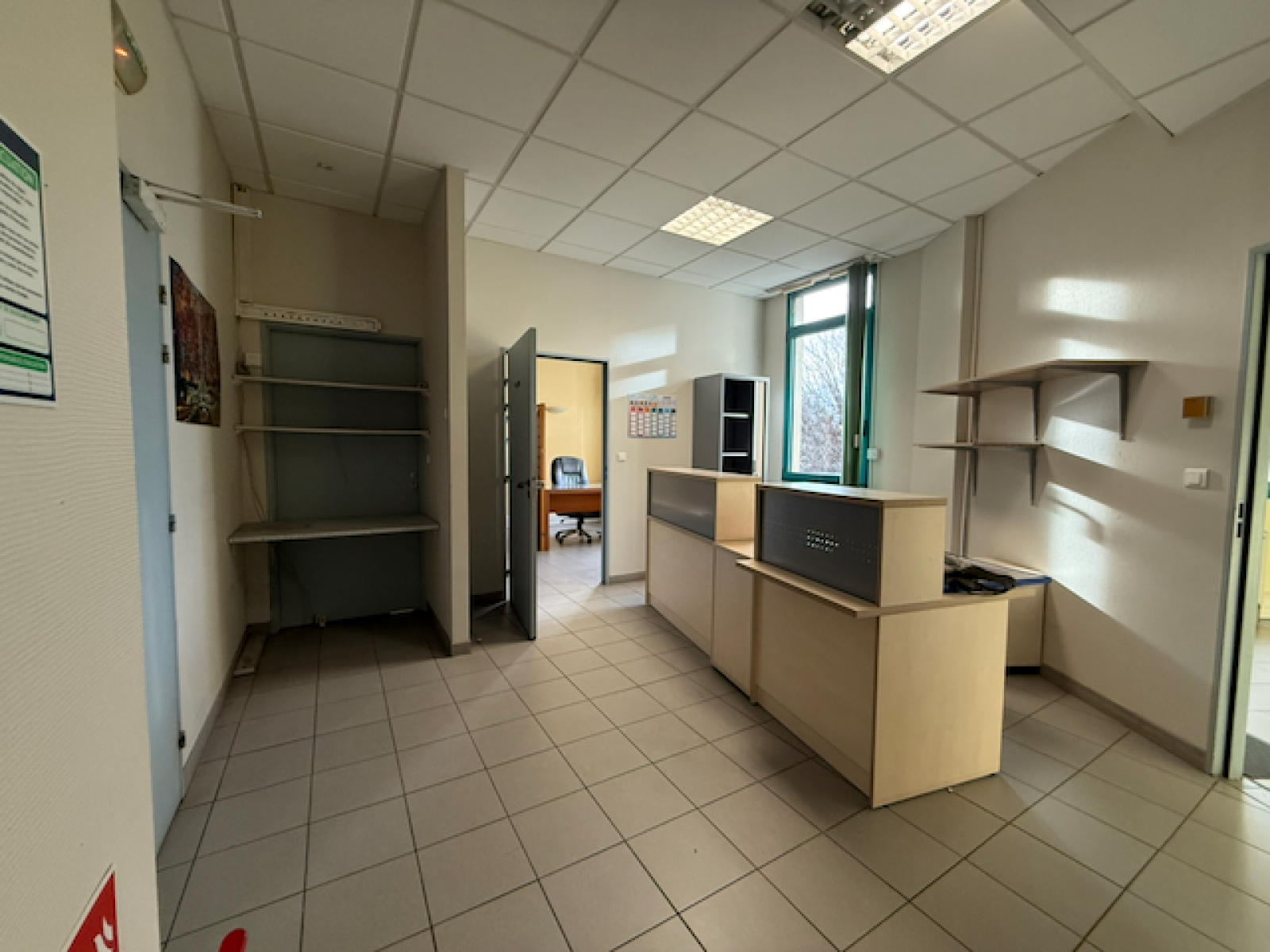 Image_,
			Local professionnel, Nîmes, ref :2521