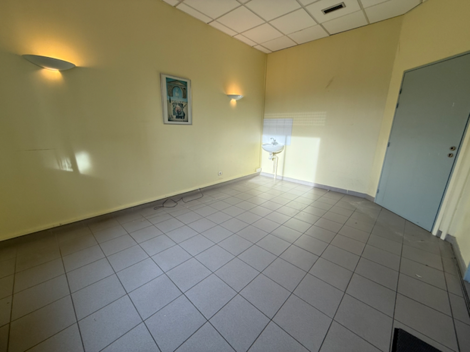 Image_,
			Local professionnel, Nîmes, ref :2521