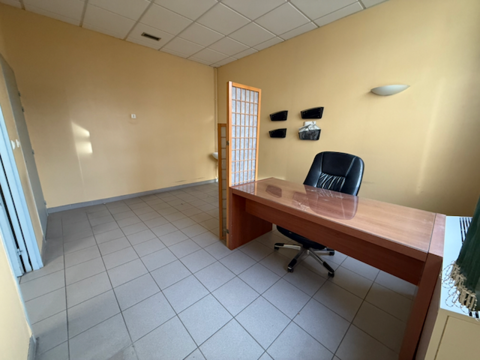 Image_,
			Local professionnel, Nîmes, ref :2521