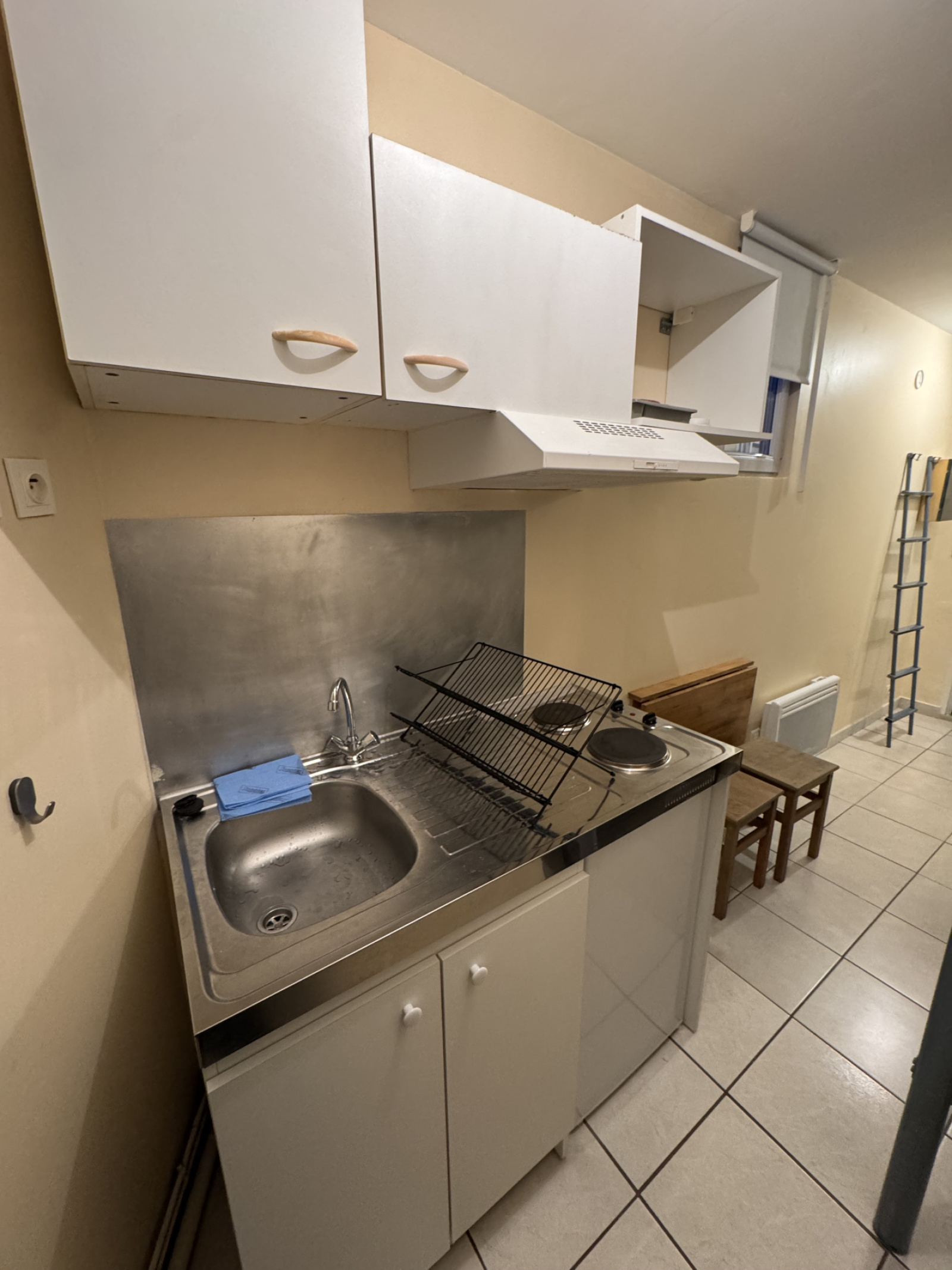 Image_,
			Studio, Nîmes, ref :81